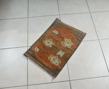 Vintage Runner 2x1.4 ft Mini Turkish Rug Oushak Runner Anatolian Runner Y98