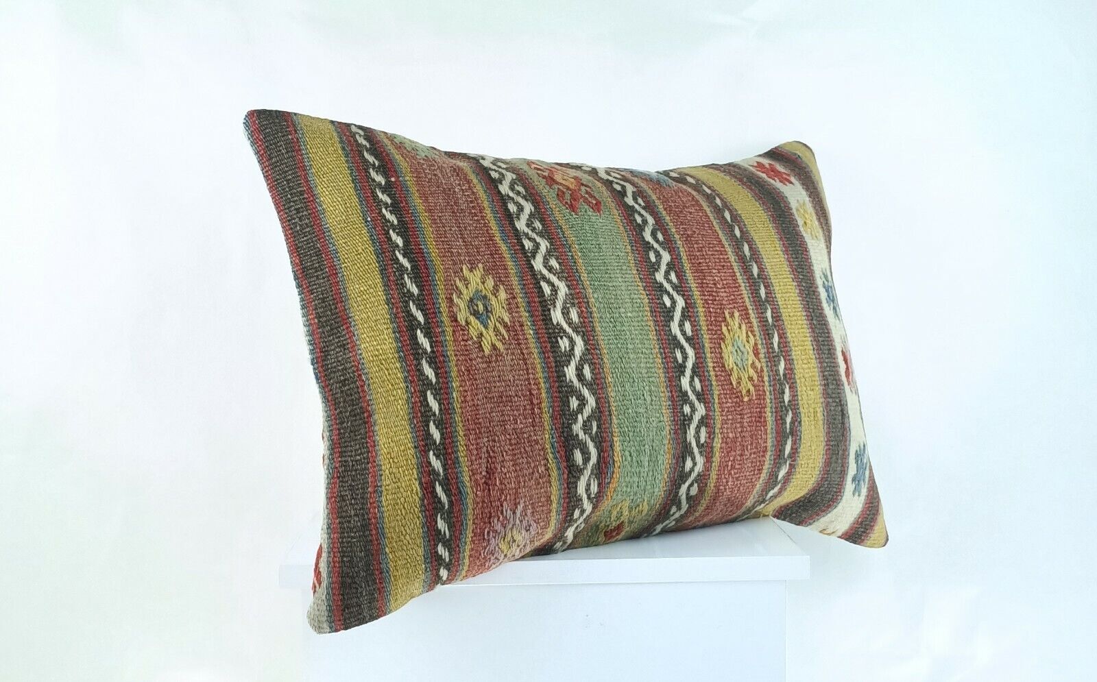 Kilim Pillow Cover 16x24 Handmade Turkish Ethnic Oushak Rug Lumbar Cushion A1025