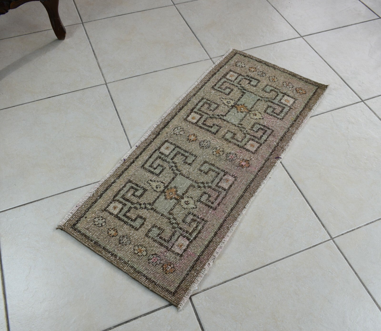 Vintage Runner 3.1x1.3 ft Mini Turkish Rug Oushak Runner Anatolian Runner Y101