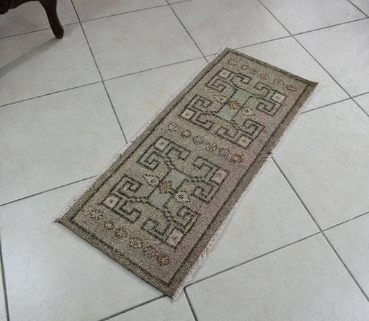 Vintage Runner 3.1x1.3 ft Mini Turkish Rug Oushak Runner Anatolian Runner Y101