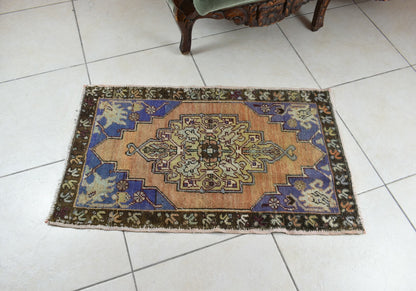 Turkish Runner 3.1x1.8 ft Vintage Small Rug Oushak Runner Anatolian Mini Rug Y72