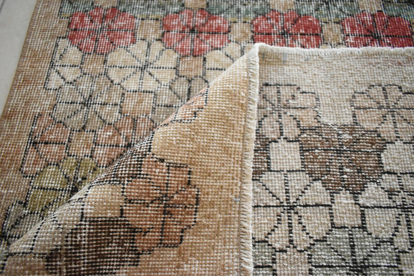 Vintage Runner 8.5x3.3 ft Oushak Runner Anatolian Rug Faded Turkish Runner R09