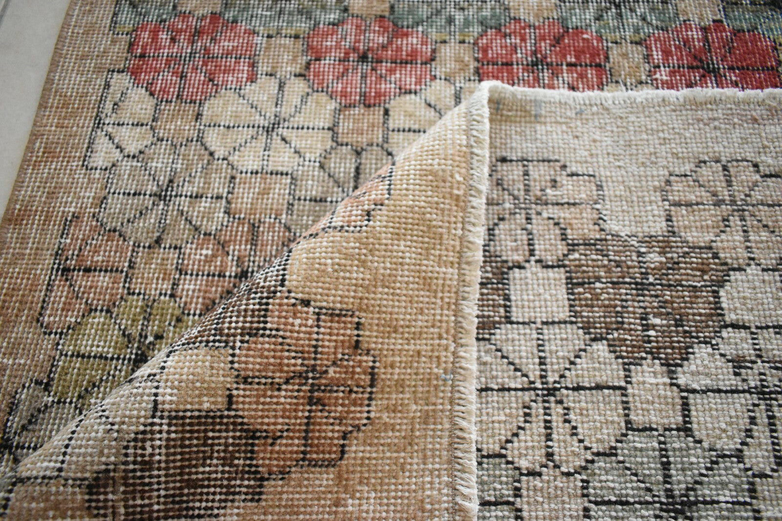 Vintage Runner 8.5x3.3 ft Oushak Runner Anatolian Rug Faded Turkish Runner R09