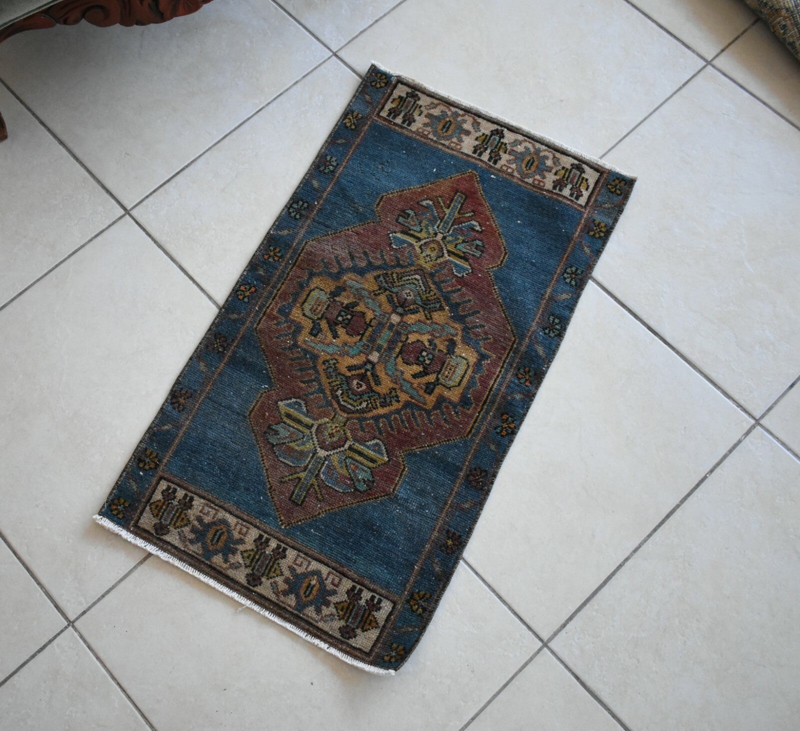 Anatolian Runner 2.6x1.4 ft Vintage Turkish Runner Oushak Runner Rug Y16