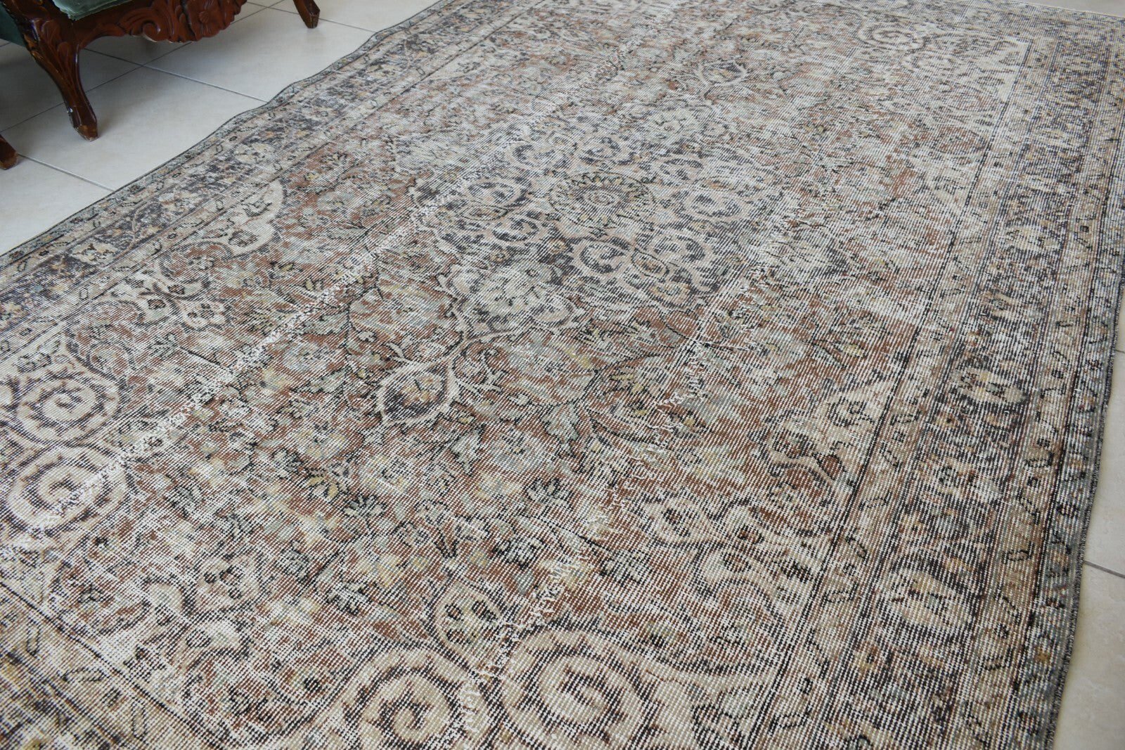 Large Turkish Rug 8.7x5.5 ft Vintage Rug Faded Oushak Rug Living Room Carpet B19