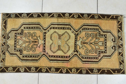 Vintage Runner 2.9x1.4 ft Mini Turkish Rug Oushak Runner Anatolian Runner Y103
