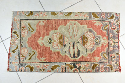 Anatolian Runner 2.8x1.6 ft Vintage Turkish Runner Oushak Runner Rug Y38