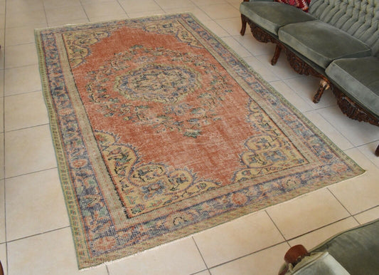 Handmade Area Rug 8.6 x 5.5 ft Distressed Anatolian Vintage Medallion Rug  C45