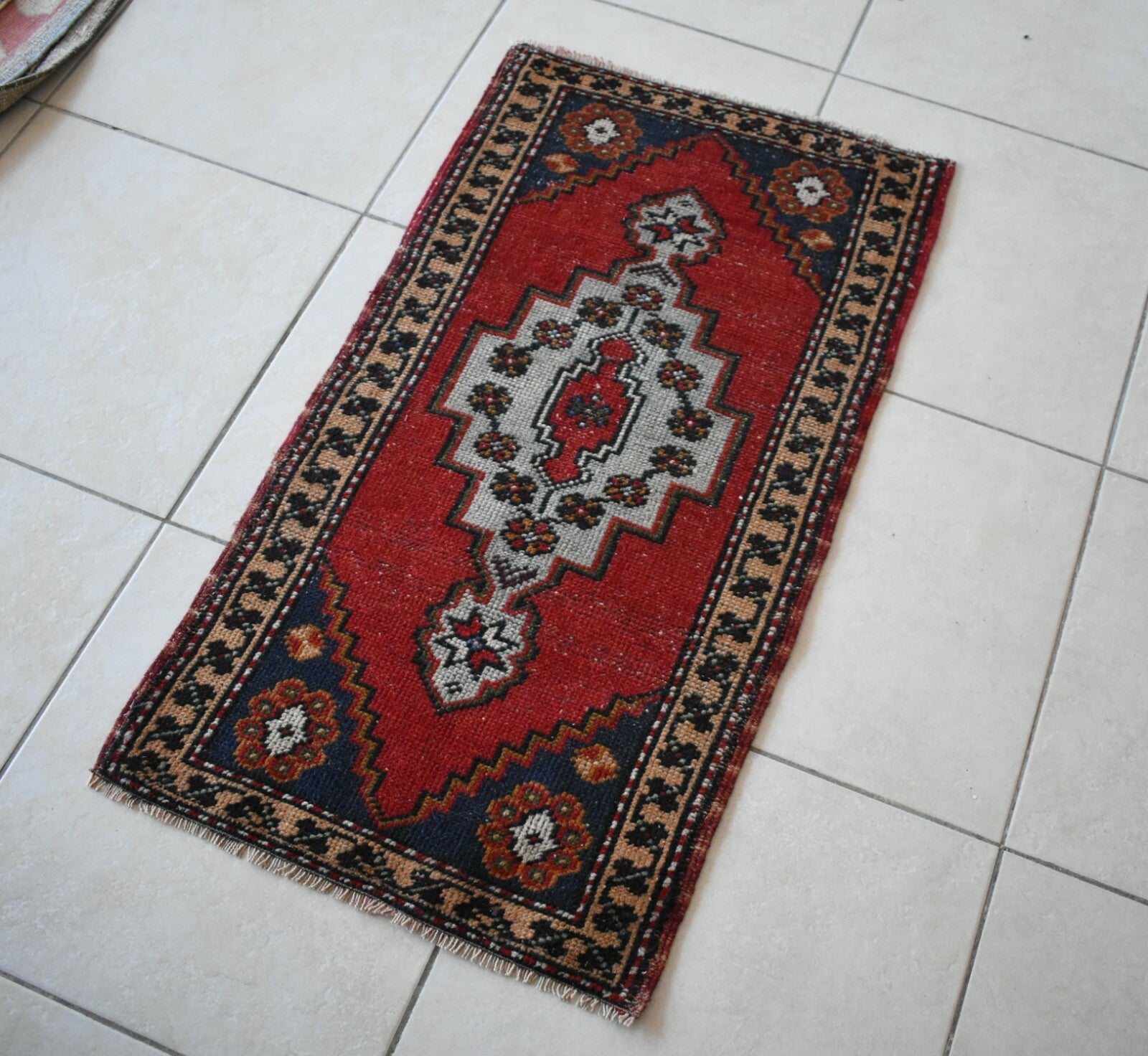 Anatolian Runner 3.2x1.7 ft Vintage Turkish Runner Oushak Runner Rug Y18