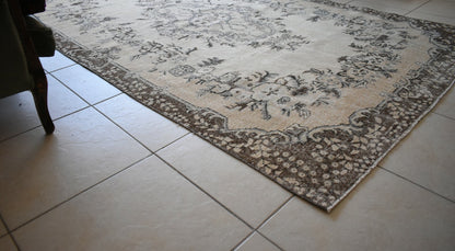 Turkish Rug 9.4x5.9 ft Vintage Rug Faded Oushak Rug Large Living Room Carpet B05