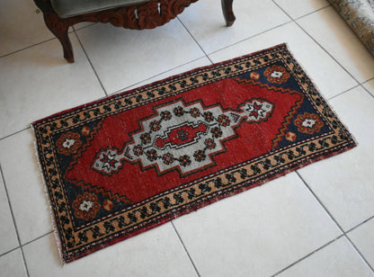 Anatolian Runner 3.2x1.7 ft Vintage Turkish Runner Oushak Runner Rug Y18