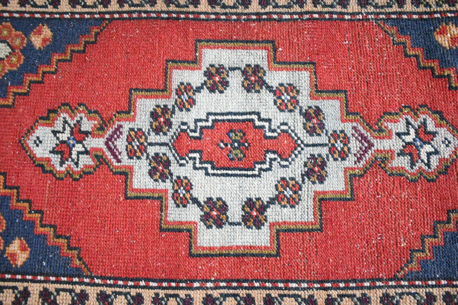 Anatolian Runner 3.2x1.7 ft Vintage Turkish Runner Oushak Runner Rug Y19