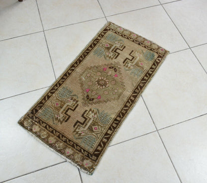 Turkish Runner 2.7x1.5 ft Mini Anatolian Rug Vintage Runner Turkish Runner Y113