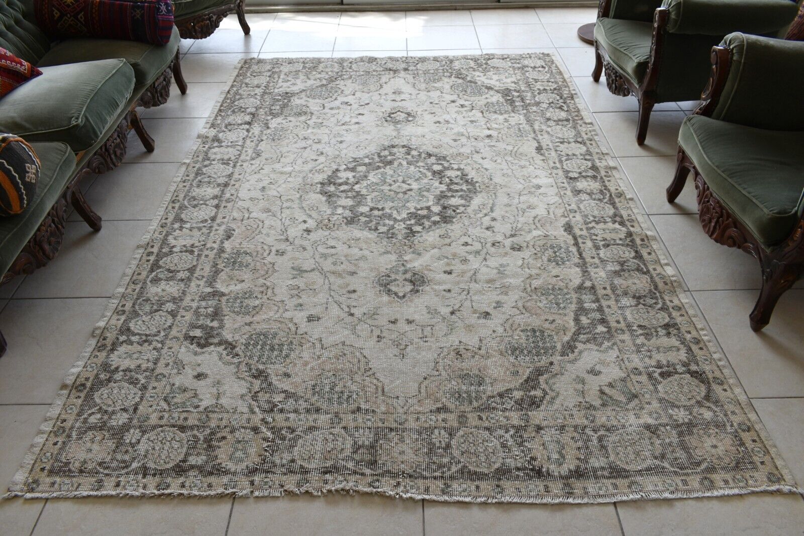 Faded Oushak Rug 8.8x6.1 ft Anatolian Rug Turkish Carpet Boho Floor Rug U24