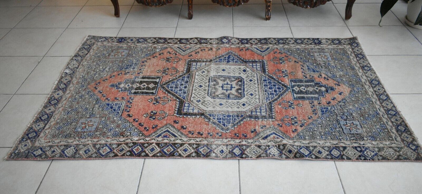 Vintage Oushak Rug 6.3x3.7 ft Turkish Floor Rug Faded Area Rug Oriental Rug U04