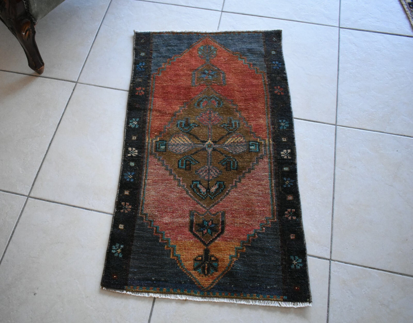 Small Turkish Runner 2.9x1.7 ft Vintage Oushak Rug Anatolian Rug Faded Rug Y02