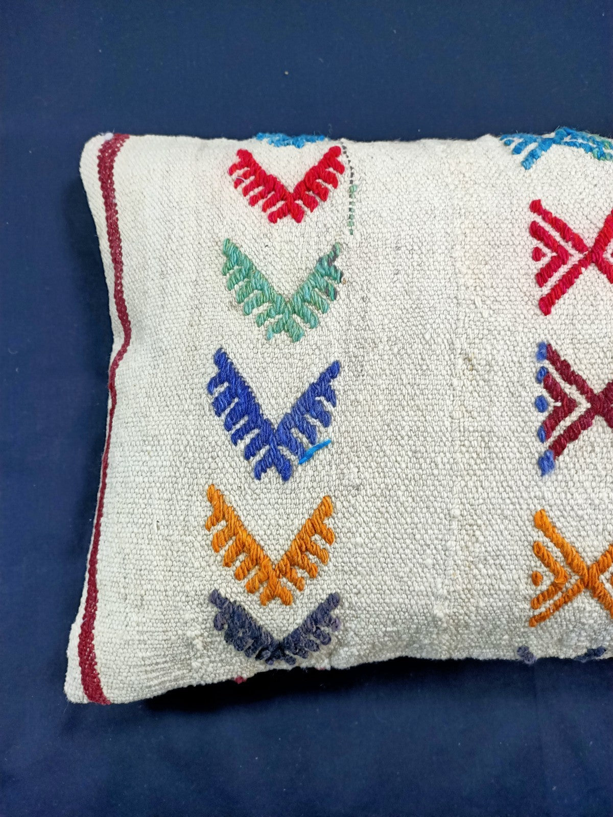 Kilim Pillow Cover 16x24 Tribal Vintage Turkish Carpet Lumbar Pillow Cover E54