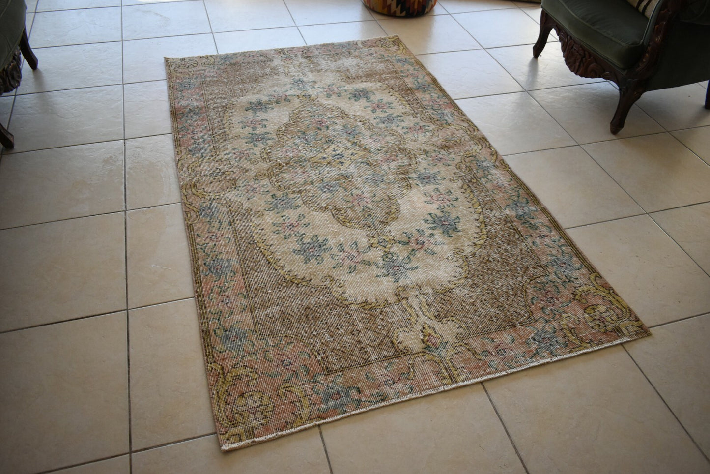 Vintage Oushak Rug 6.3x3.7 ft Turkish Floor Rug Faded Area Rug Oriental Rug U01