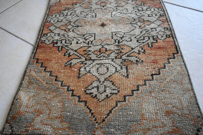 2.6x1.4 ft Small Turkish Runner Vintage Oushak Rug Anatolian Rug Faded Rug Y01
