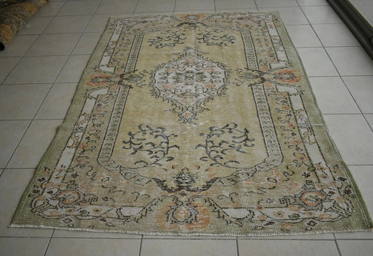 Vintage Oushak Rug 7.8x5.5 ft Turkish Floor Rug Faded Area Rug Oriental Rug U11