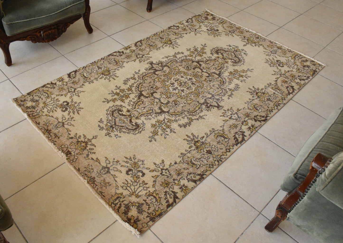 Handmade Vintage Oushak Runner 3.9 x 6.3 ft  Accent Beige Pastel Area Rug C23