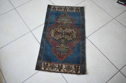 Anatolian Runner 2.6x1.4 ft Vintage Turkish Runner Oushak Runner Rug Y16