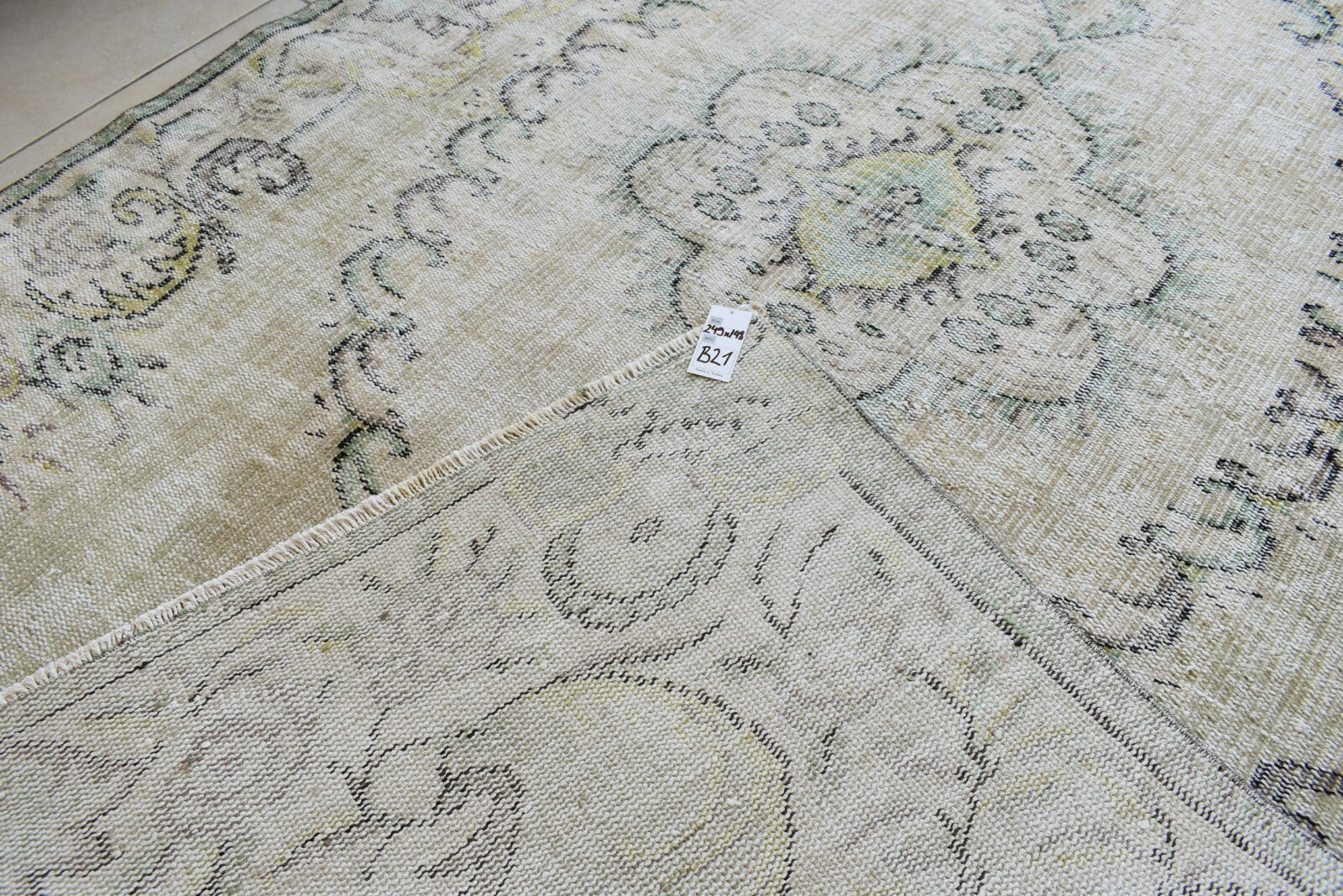 Large Turkish Rug 8.1x4.8 ft Vintage Rug Faded Oushak Rug Living Room Carpet B21