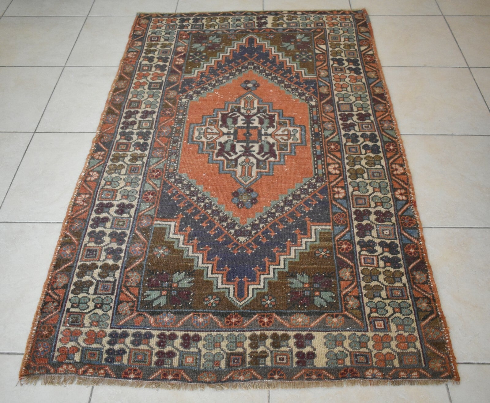 Faded Oushak Rug 5.8x3.5 ft Anatolian Rug Turkish Carpet Boho Floor Rug U09