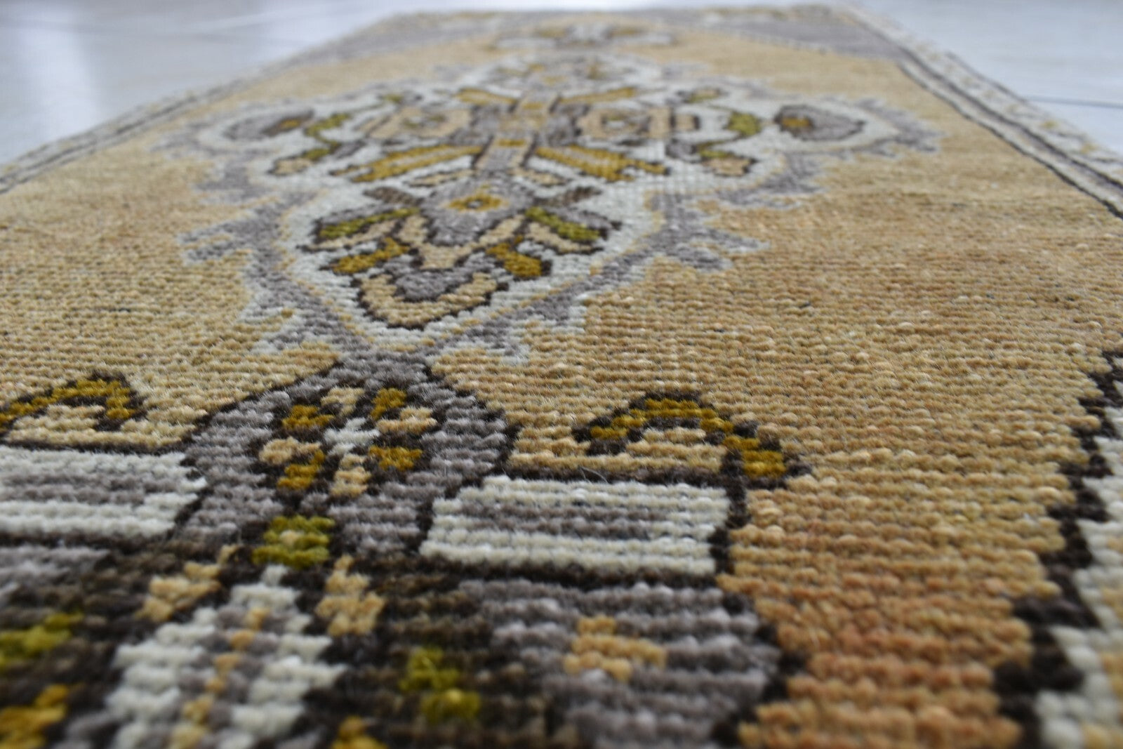 Vintage Runner 3.2x1.3 ft Mini Turkish Rug Oushak Runner Anatolian Runner Y100