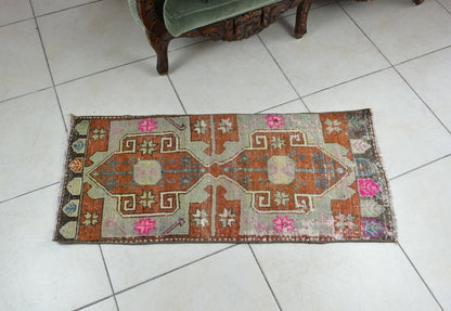 Oushak Runner 3.4x1.6 ft Vintage Turkish Rug Small Runner Anatolian Rug Y47