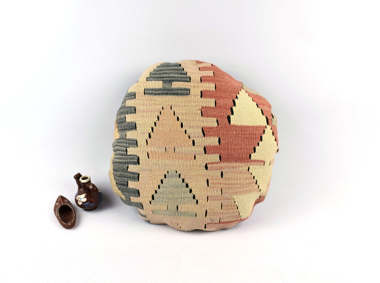 Kilim Round Pillow Cover 18" in Tribal Vintage Turkish Carpet Round Cushion 4937