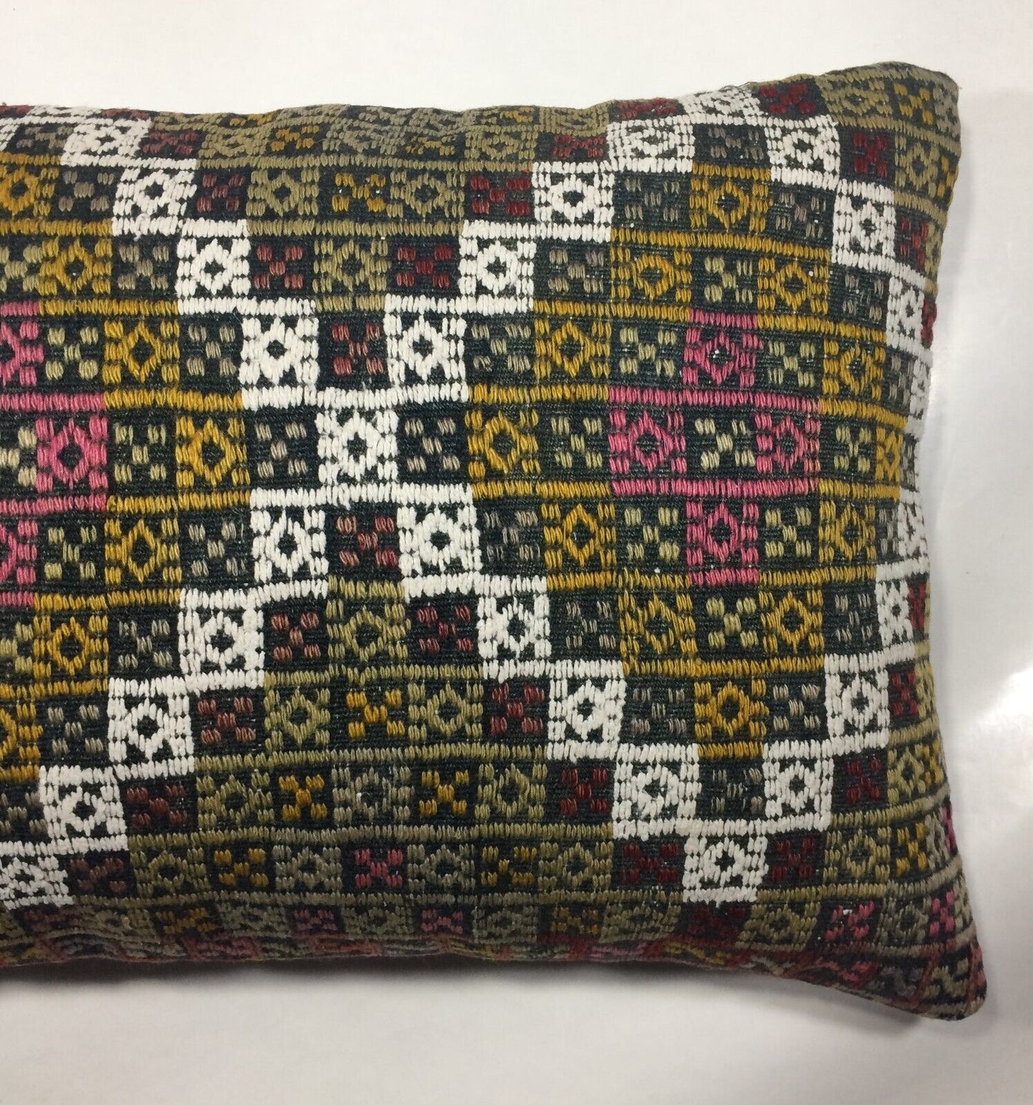 Kilim Pillow Cover 16x24 Tribal Vintage Turkish Carpet Lumbar Pillow Cover 1020