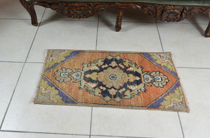 Vintage Runner 2.5x1.2 ft Mini Turkish Rug Oushak Runner Anatolian Runner Y96