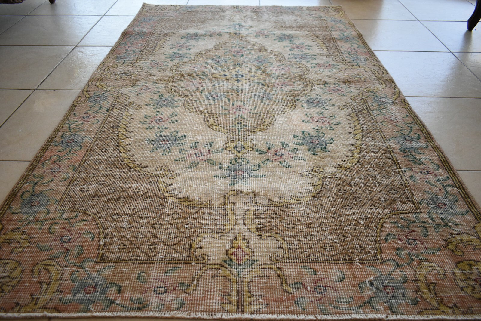 Vintage Oushak Rug 6.3x3.7 ft Turkish Floor Rug Faded Area Rug Oriental Rug U01