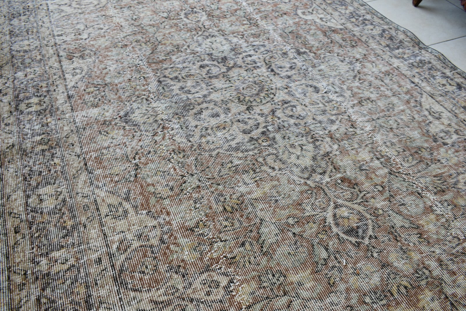 Large Turkish Rug 8.7x5.5 ft Vintage Rug Faded Oushak Rug Living Room Carpet B19