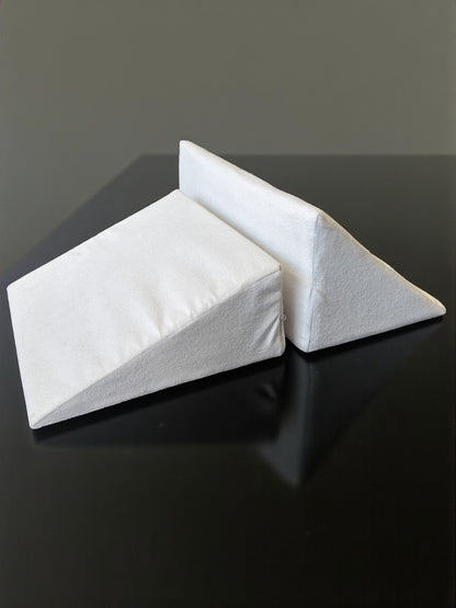 Waterproof Wedge Pillow Cover - Leg Support & Side Sleeper Pillow Case in Water Proof Fabric