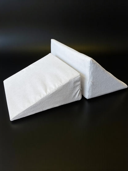 Waterproof Wedge Pillow Cover - Leg Support & Side Sleeper Pillow Case in Water Proof Fabric